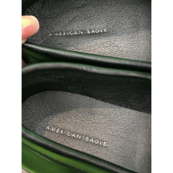 American Eagle Black Loafer Gold Chain Detail Size 9 NWOB Casual - Picture 3 of 8